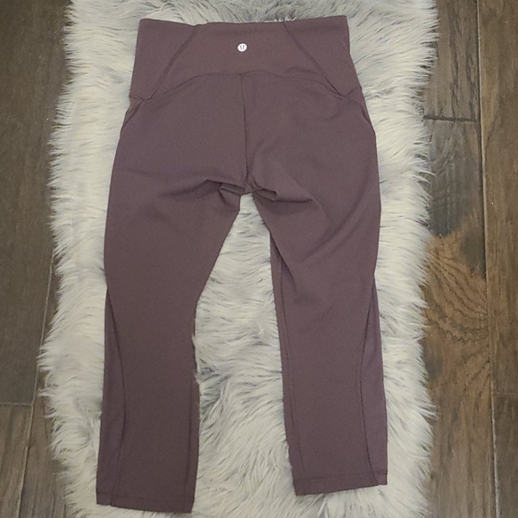 Lululemon train times crop vintage grape - Picture 2 of 8
